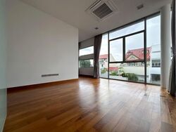Maju Avenue (D19), Terrace #576992501